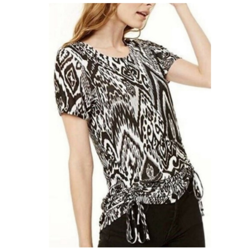 NWT! Lace Up Top